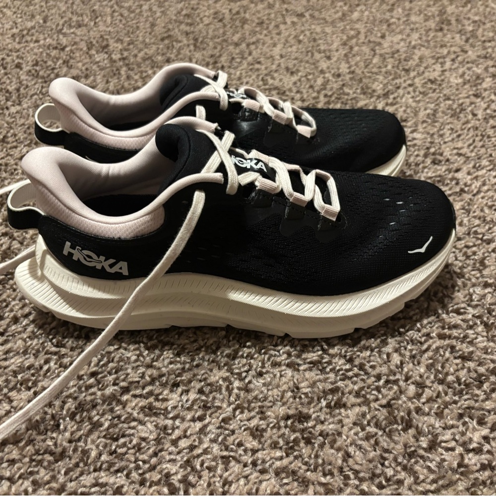 Women’s Hoka Kawana shoes